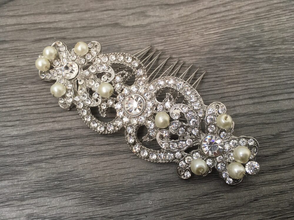 Wedding Hair Comb, Bridal Crystal Accessory, Vintage Style Wedding Headpiece, Pearl Filigree Comb