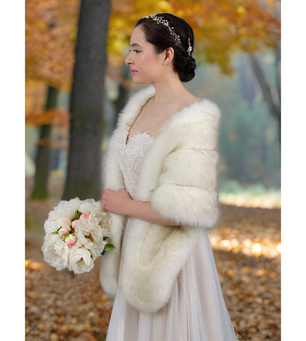Ivory Faux Fur Bridal Wrap Wedding Stole With Pocket