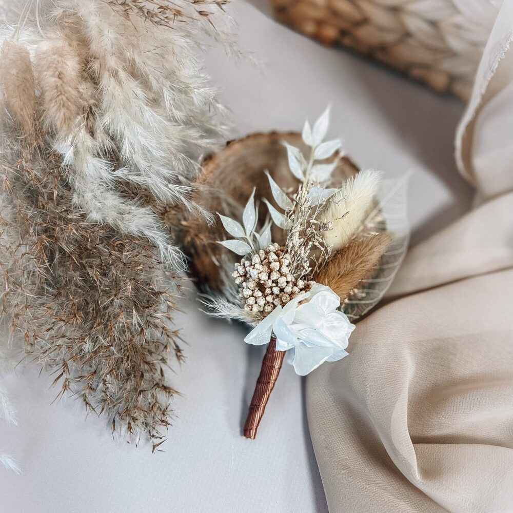 Boutonnieres For Wedding, Bridal Boutonniere, Groom Preserved Flowers, Rustic Boho Beige Wedding Boutonniere Set