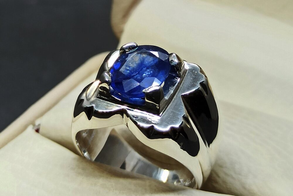 Handmade Natural 4.5 Carat Blue Sapphire Men's Ring Sterling Silver 925