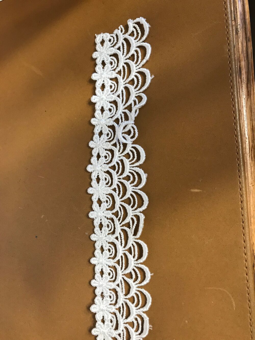 5 Yard Lot, 1 1/2" Lace Trim, White Rayon Venice Scallops & Flowers Lace Trim, Embellishment Trim Wedding