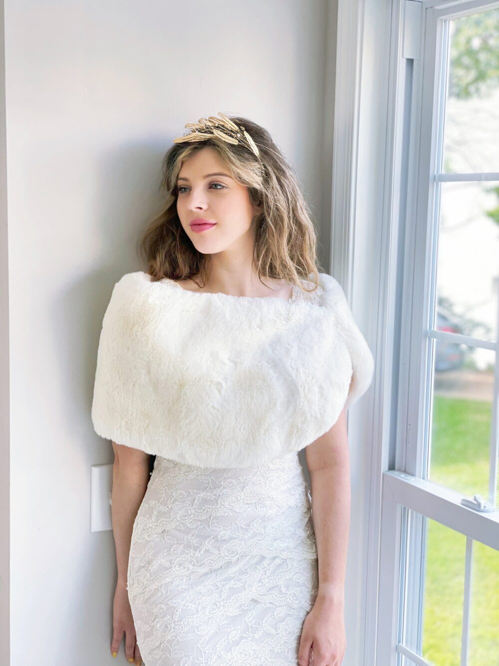 Ivory Faux Fur Wrap/Shawl Shrug Wedding Bridesmaid Gifts, Bridal Stole Cape | Serena Ivy05 Sale