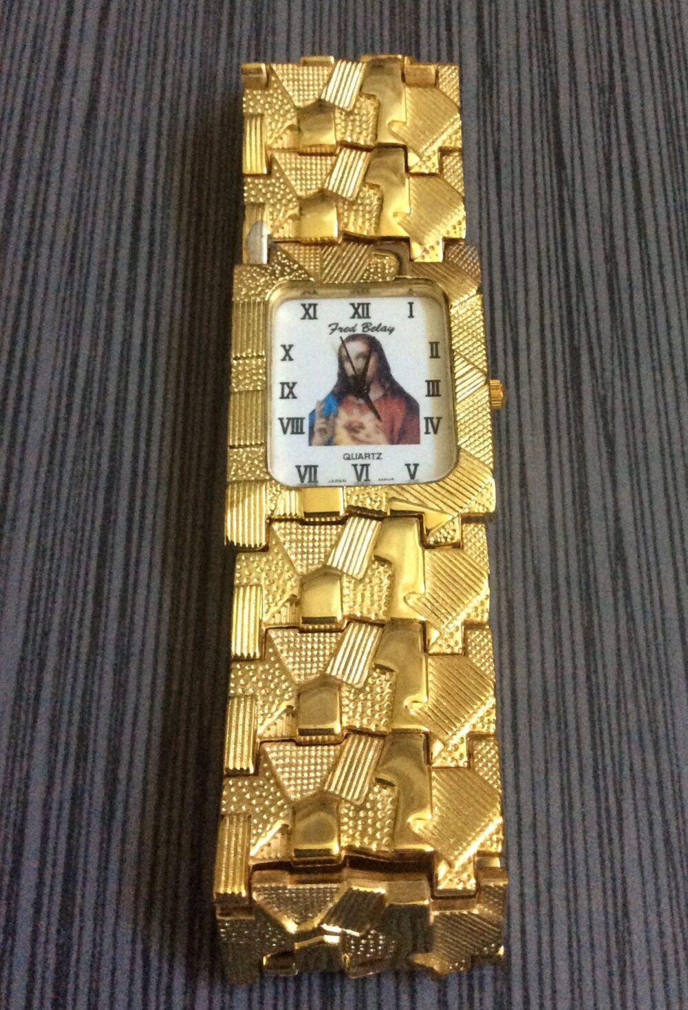 Religious Men's Watch Rectangle Jesus Image White Dial Roman Numerals On A Gold Nugget Band New Vintage Item