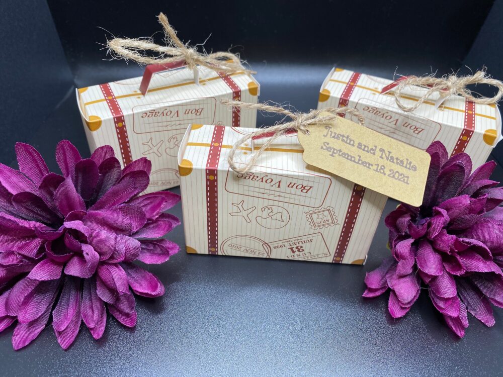 Suitase Favor/Mini Suitcase Wedding Favor/Rustic Wedding/Vintage Wedding/Favor Box/Bridal/Bachelorette/Personalized Favor/Personalized