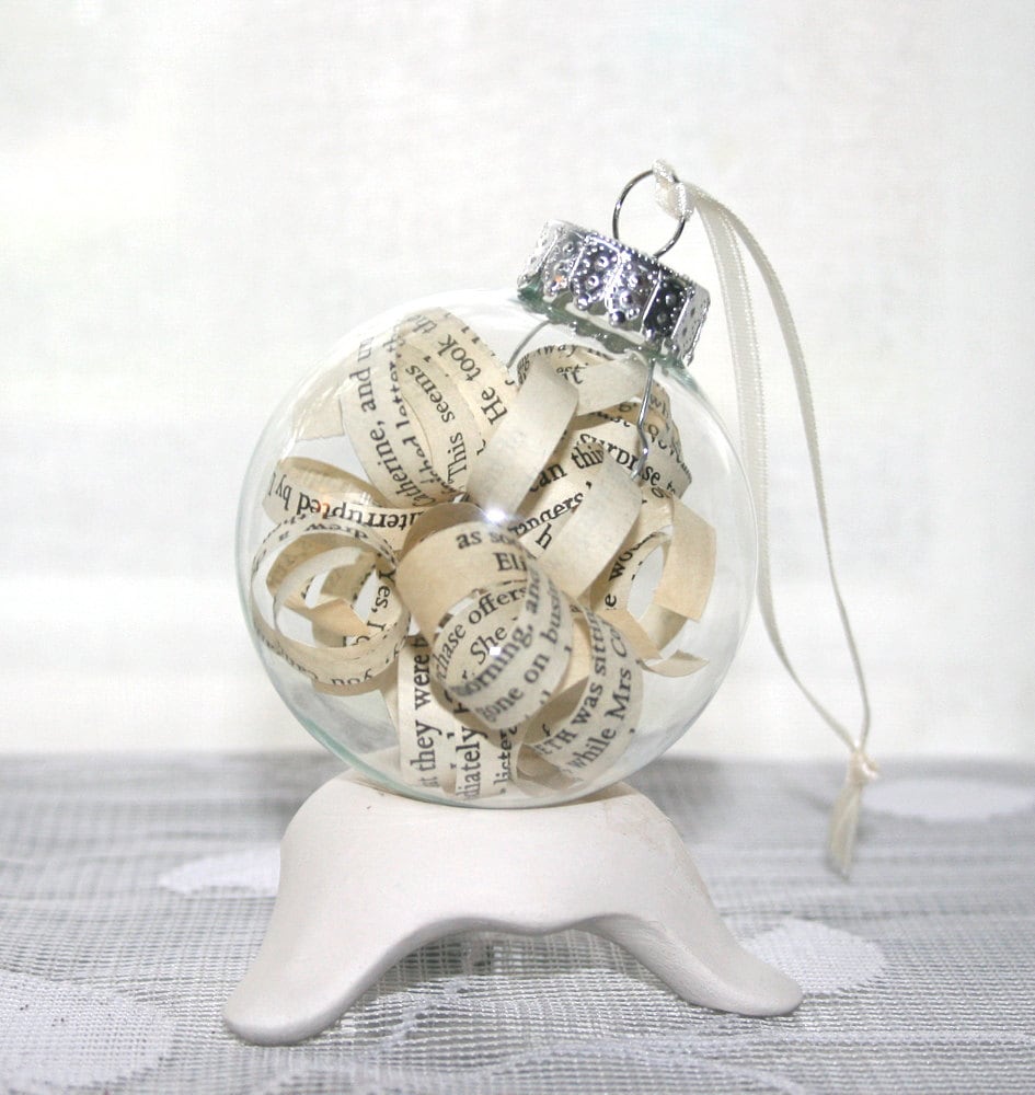 50 Wedding Favors - Custom Vintage Novel Ornaments Christmas Ornament Holiday Art Decor Winter Event Decorations Weddings