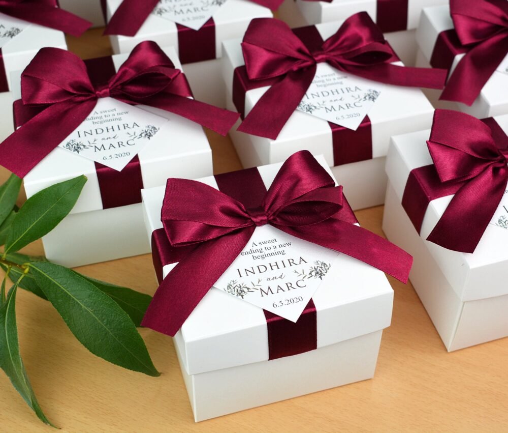 Elegant Wedding Favor Box With Wine Burgundy Satin Ribbon Bow & Custom Tag, Personalized Boxes For Party Gifts & Favors Guests