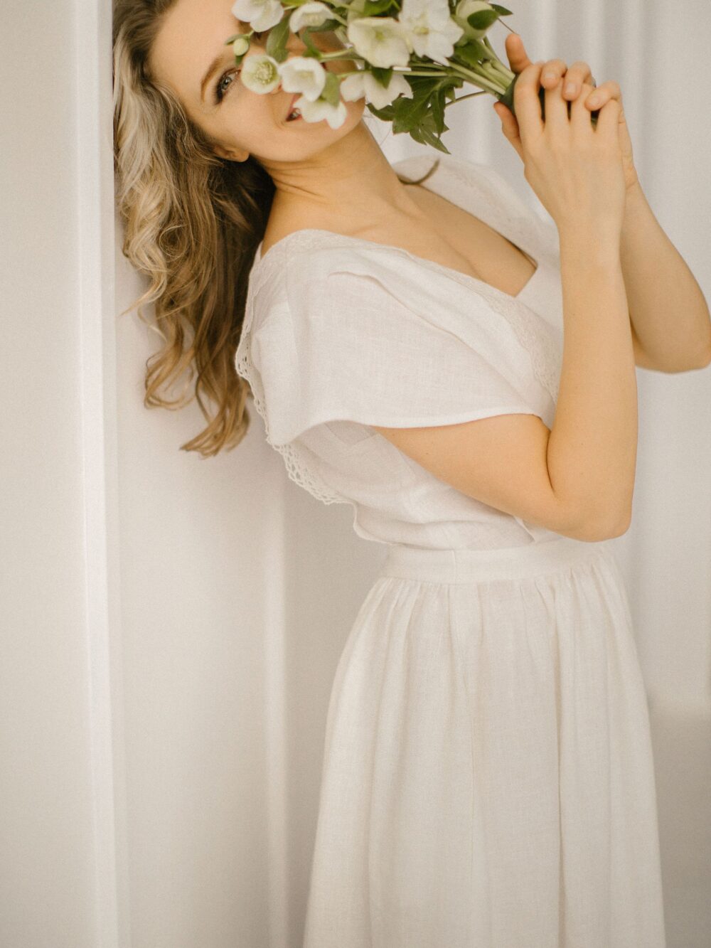 Rustic Linen Wedding Gown Boho Chic Bridal Dress With Delicate Lace Sleeves