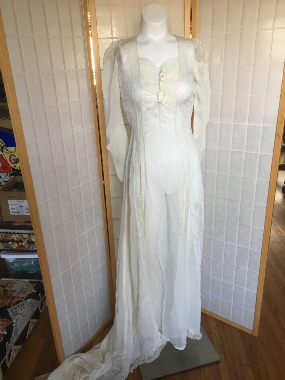 Vintage 1939 1930's, 1940's White Sheer Wedding Gown, Dress, Size Xs With Veil