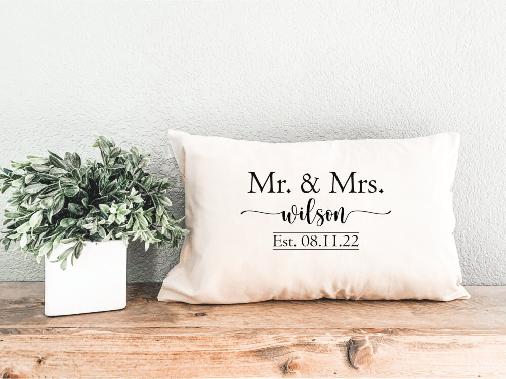 Mr Mrs Pillow, Wedding Favor, Gift, Personalized Custom Couple Gift For Couple, Decor