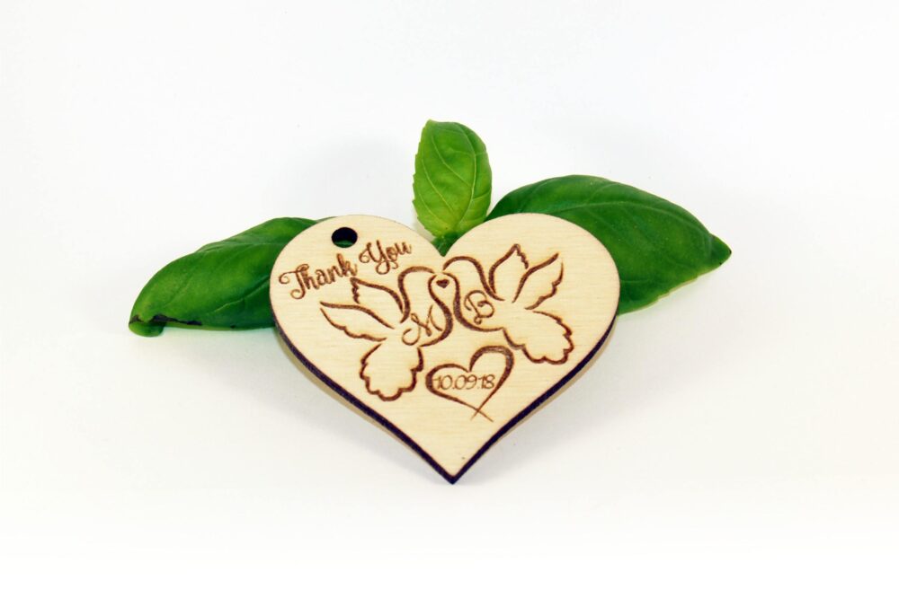 Wedding Favor Tags, Wood Favors, Rustic Rustic Custom Tag, Heart Name