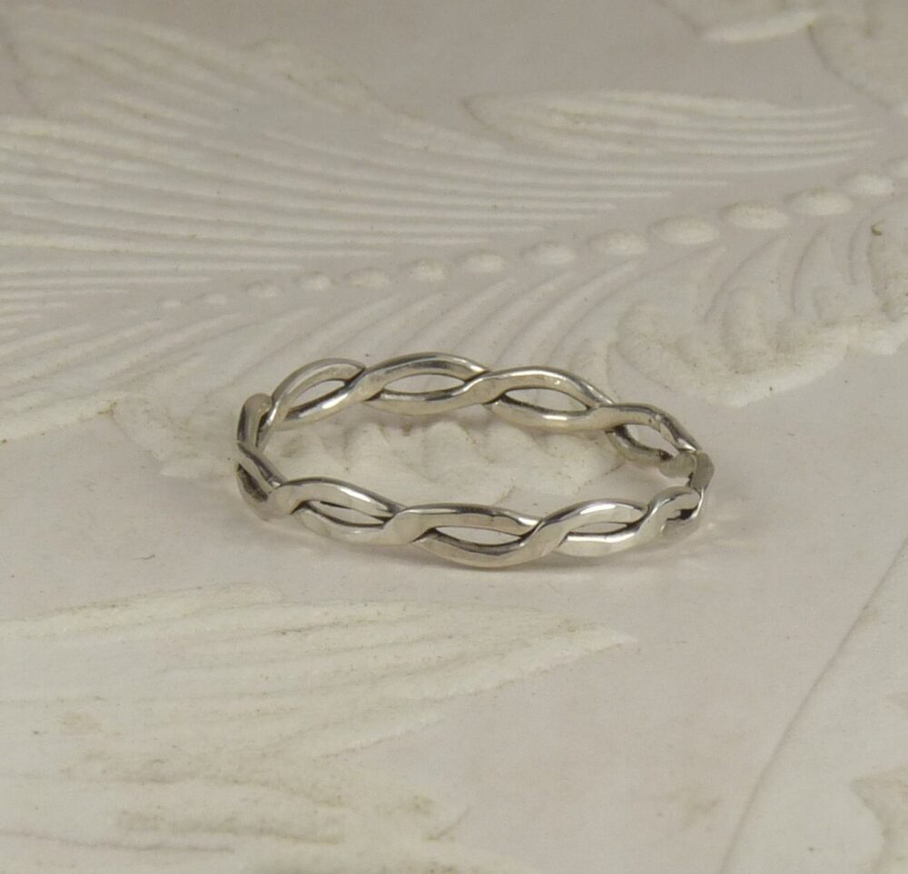 Thumb Ring, Weave Ring, Sterling Silver, Midi Ring, Hammered Band Ring