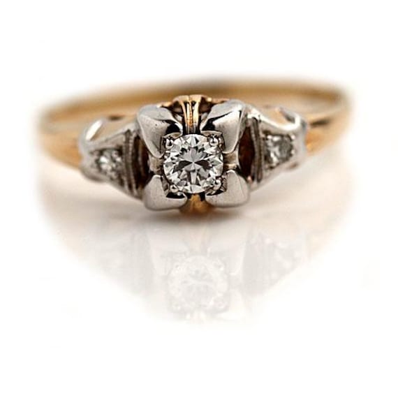 Vintage Engagement Ring .15Ct Old Euro Cut Diamond F Vs2 - 14K Two Tone Gold 1940S Milgrain Detail Classic Antique