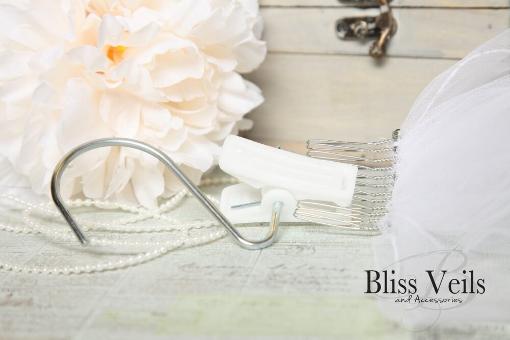 Wedding Veil Clip Wrinkle-Free Storage Hanger