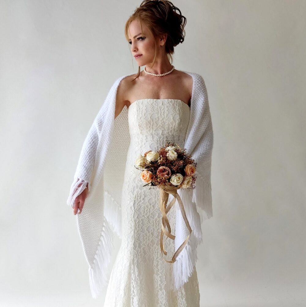 Winter Wedding Shawl, White Knit Wrap, Bridal Cover Up, Wool Shawl, Fall Winter Wedding, Bridesmaid Gift, Warm, Fringed, Mohair, Fuzzy