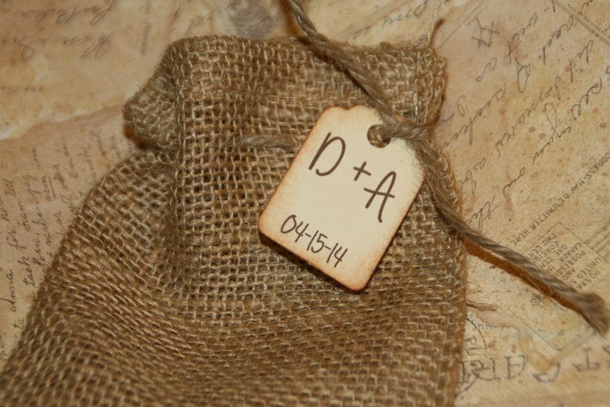 200 Burlap Bags Wedding Favors With Personalized Tag - Rustic Birdseed