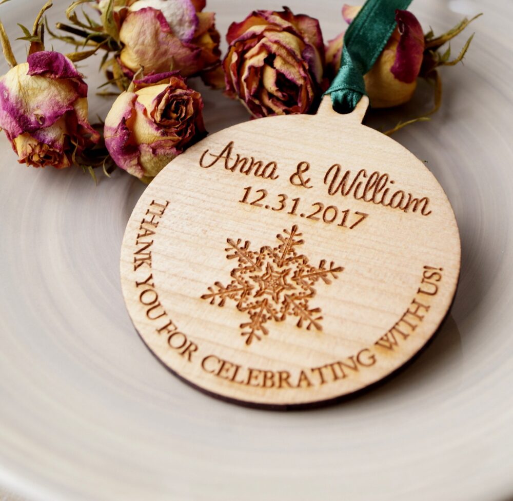 Personalized Wooden Wedding Ornaments, Winter Favor, Set Of 25