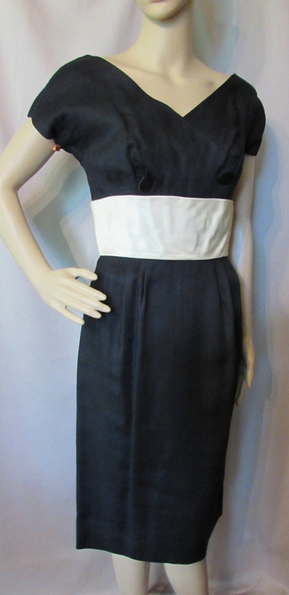 Little Black Dress Summer Evening Cream Cummerbund Misses Size Eight Wedding Guest Vintage Clothing V Neck Ladies