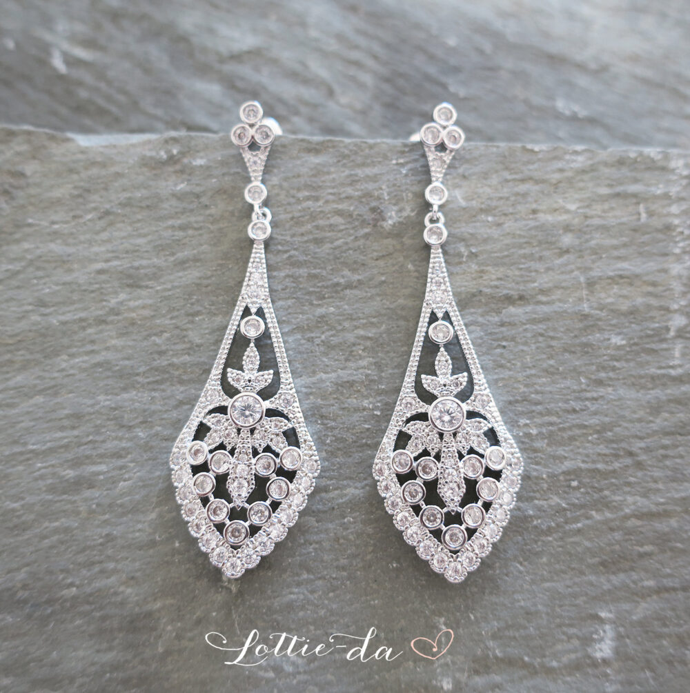 Vintage Style Wedding Bridal Dangle Earrings, Antique Art Deco Style Crystal Chandelier Earrings in Silver, Gold Or Rose Gold, "Gigi"