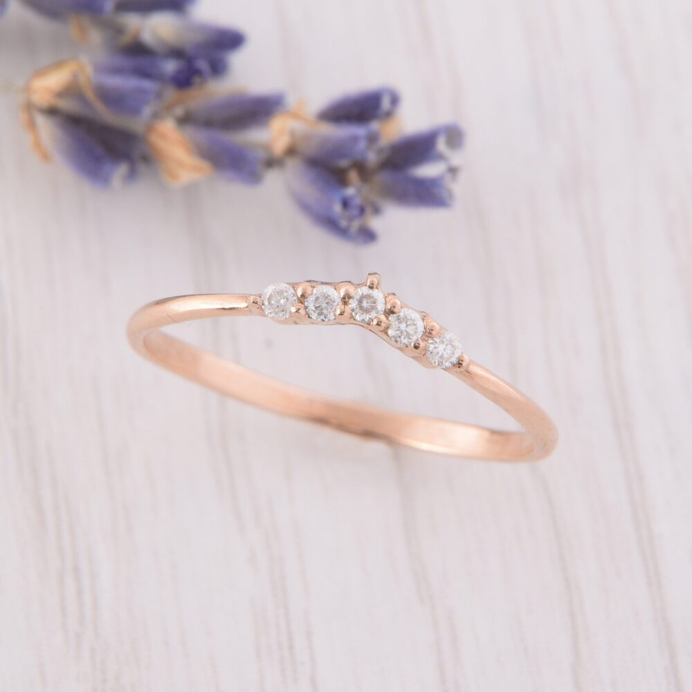 Rose Gold Minimalist Curved Wedding Band, Small Dainty Chevron Ring, V Band, V Ring, Band