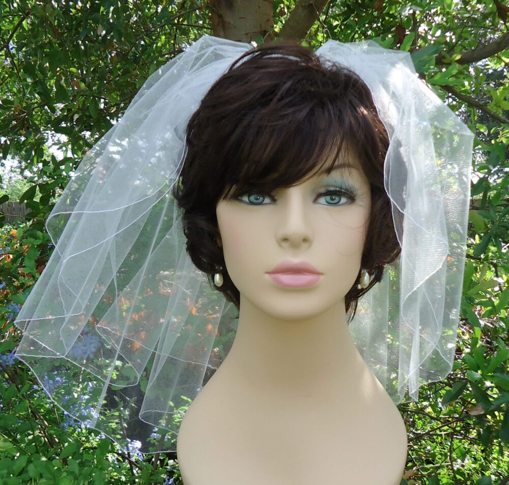 Wedding Veil, Flyaway Short Bridal Pencil Edge 2 Tier H1050