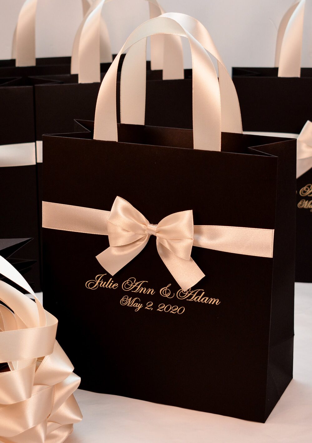 20 Wedding Welcome Bags With Champagne Satin Ribbon Handles, Bow & Names, Elegant Personalized Gifts Favors For Guests