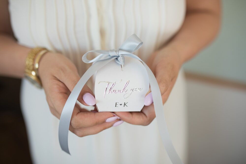 30 Personalized Wedding Favor Boxes For Guests, Gold Foil, Candy Box, Decorpress Macaron Cake Favour