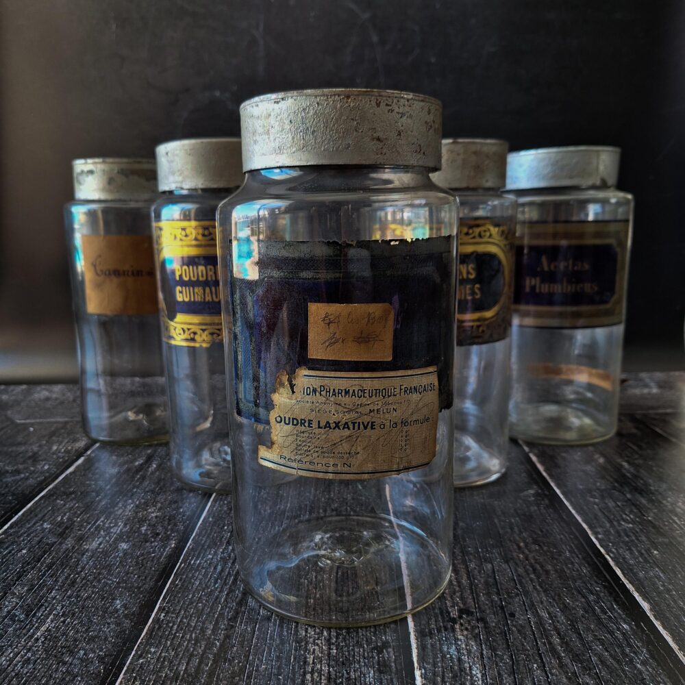 Large Antique French Glass Apothecary Jar, Original Paper Label "Poudre De Réglisse" With Tin Lid