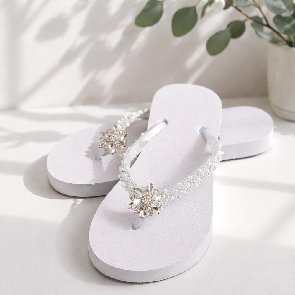 Rhinestone Bridal Flip Flops. Bridesmaids Wedding Shoes. White Sandals. Low Heel Bride Flats . Beach Wedding