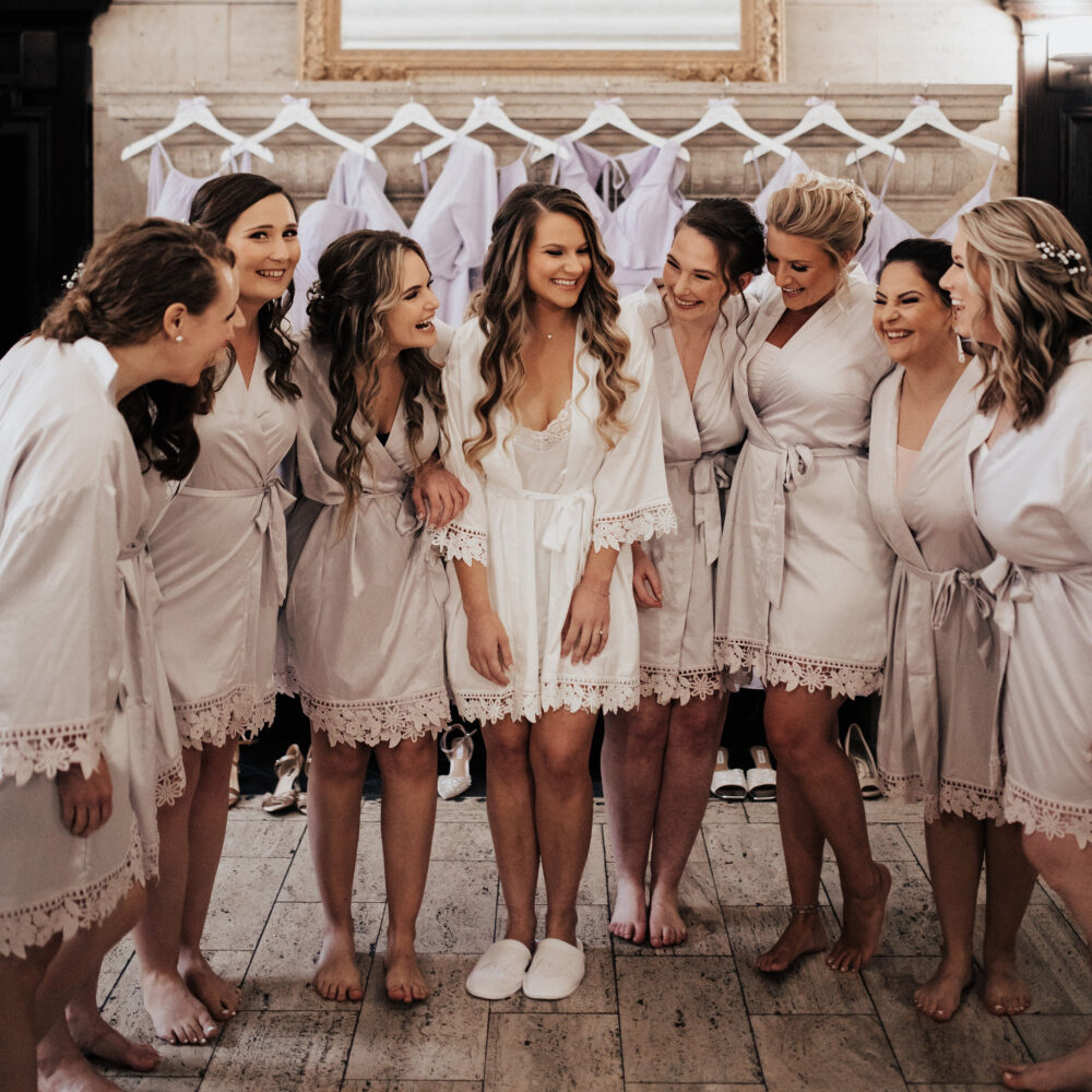 Champagne Bridesmaid Robes/Wedding Gift Beige Robe Favor Chunky Lace Silky Satin