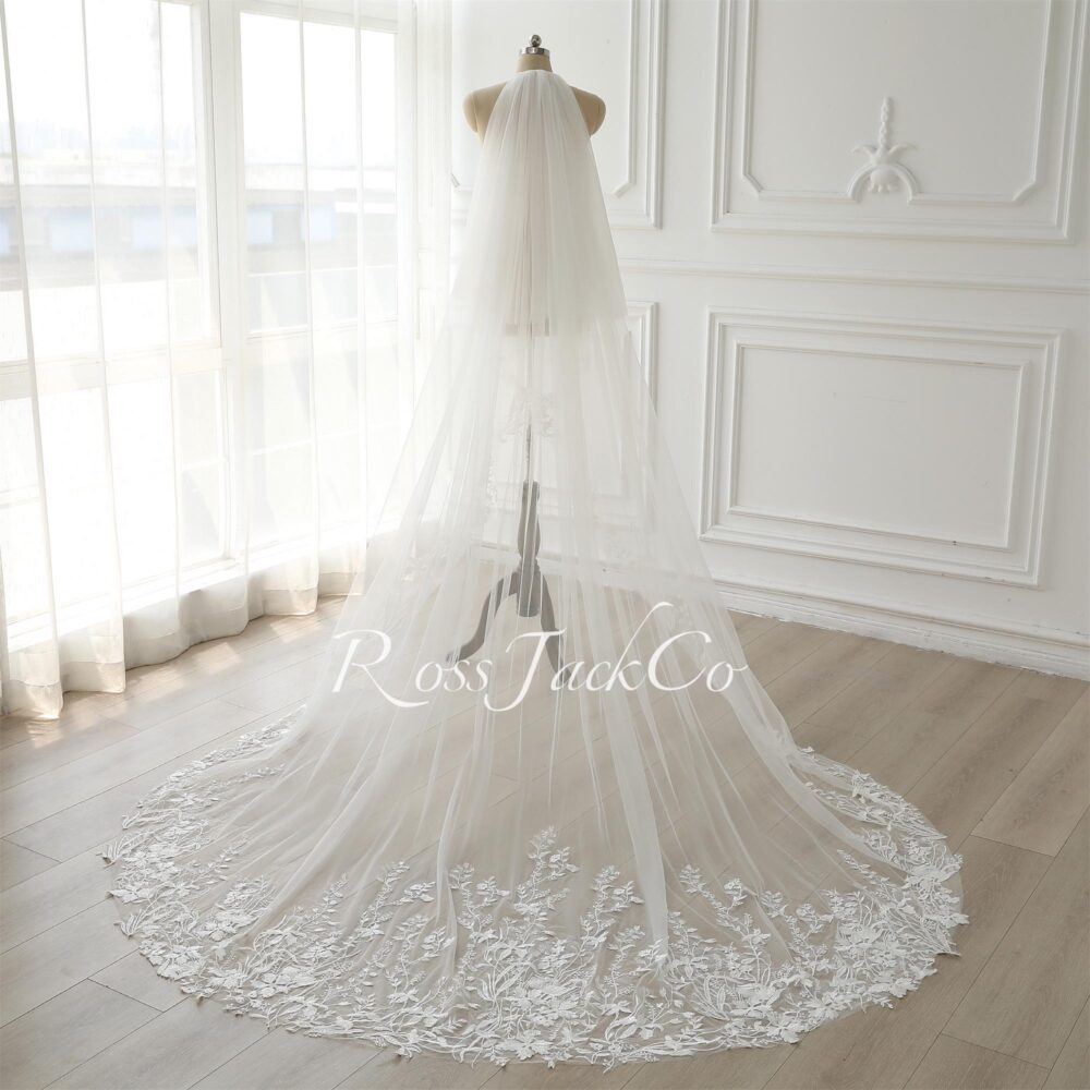 Vintage Embroidered Floral Lace Soft Tulle Bridal Wedding Veil With Comb Customizable Chapel/Cathedral Long