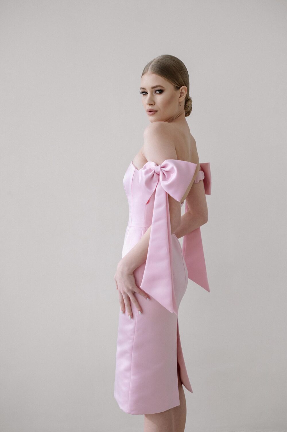 Pink Mini Wedding Dress Short Bridal Gown With Bows