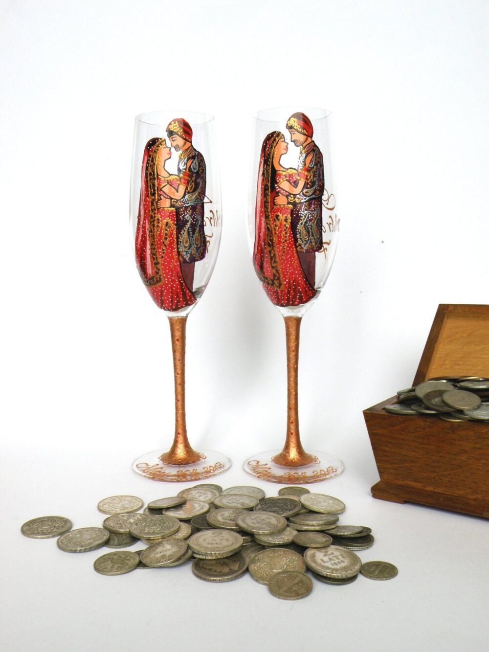 Set Of 2 Wedding Champagne Flutes Gift For Mr & Mrs Exclusive Glasses Toasting Favors