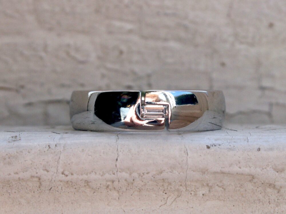 Vintage Platinum Wedding Band With Baguette Diamond By Christian Bauer - 0.13Ct