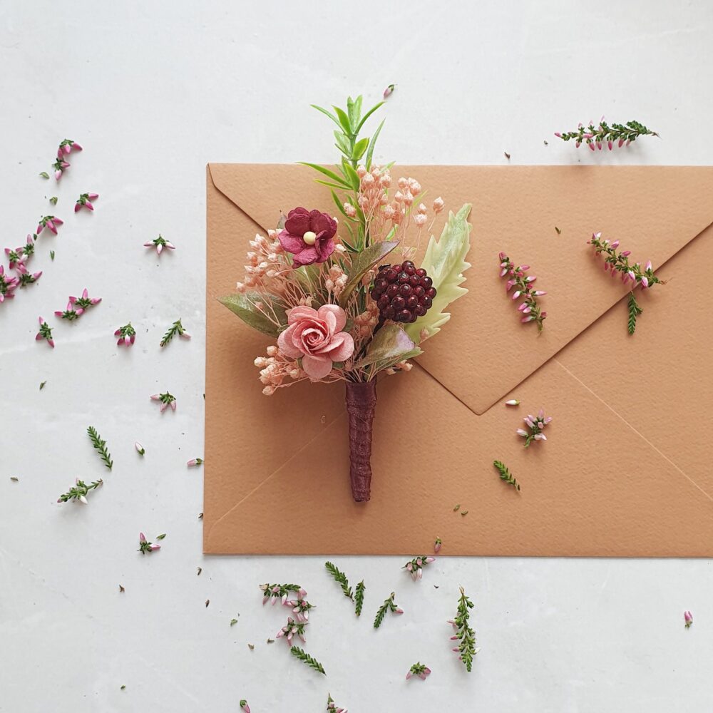 Fall Wedding Boutonniere Burgundy Dried Baby Breath Groom Buttonhole Flowers For Groomsmen Autumn Boho
