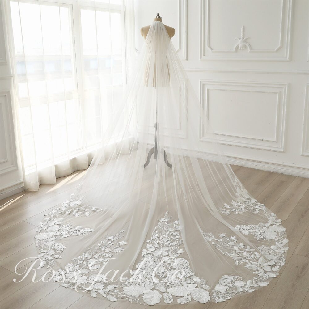 Gorgeous Flower Bridal Veil, Wedding Veil With Comb, Handmade Flowers Lace Custom 1 Tier Chapel/Cathedral