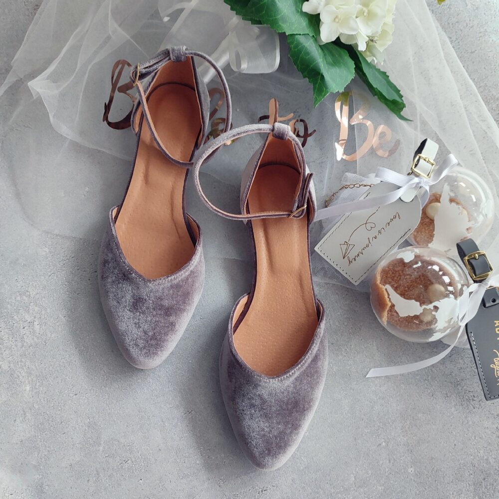 Velvet Women Bridal Shoes, Flats For Bride, Ballerinas Shoes With Ankle Strap, Pointy Toe Shoe, Women's Closed-Toe Sandals, Bride's Gift Box