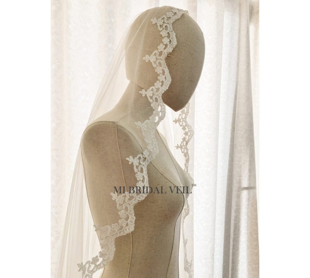 Lace Wedding Veil, Bridal Veil Lace, Mantilla Mi