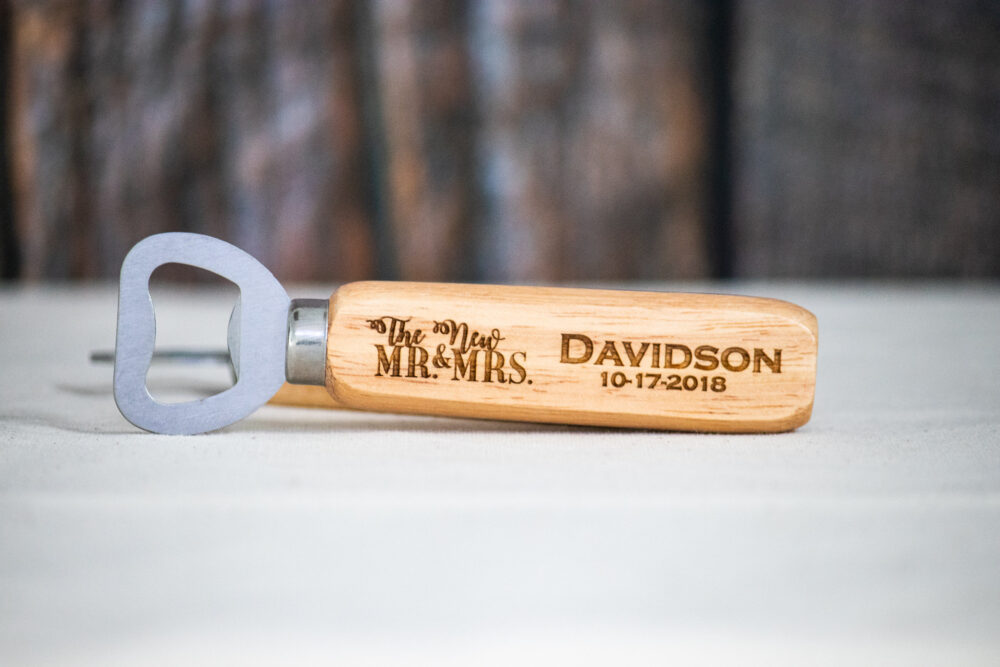 New Mr & Mrs Wedding Favors, Personalized Engraved Bottle Openers, Favor Favors For Guest