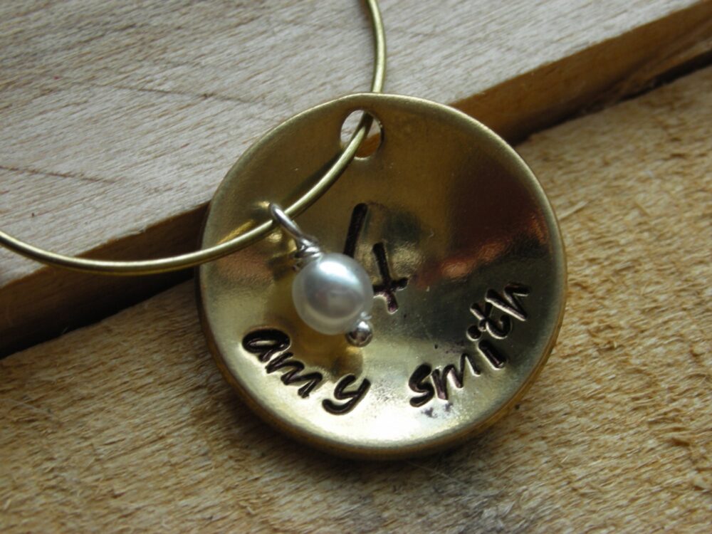 Custom Wine Glass Charms - Bride Groom-Wedding Favors-Wedding Placecards-Dinner Party Placecards-Wedding Gifts