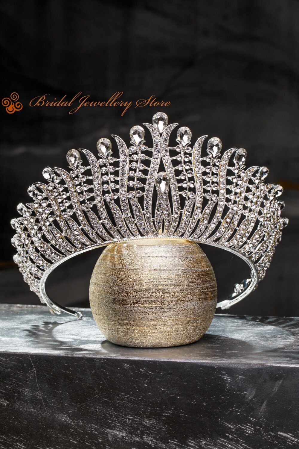 Crystal Bridal Tiara, Silver Wedding Crown, Rhinestone Hairpiece