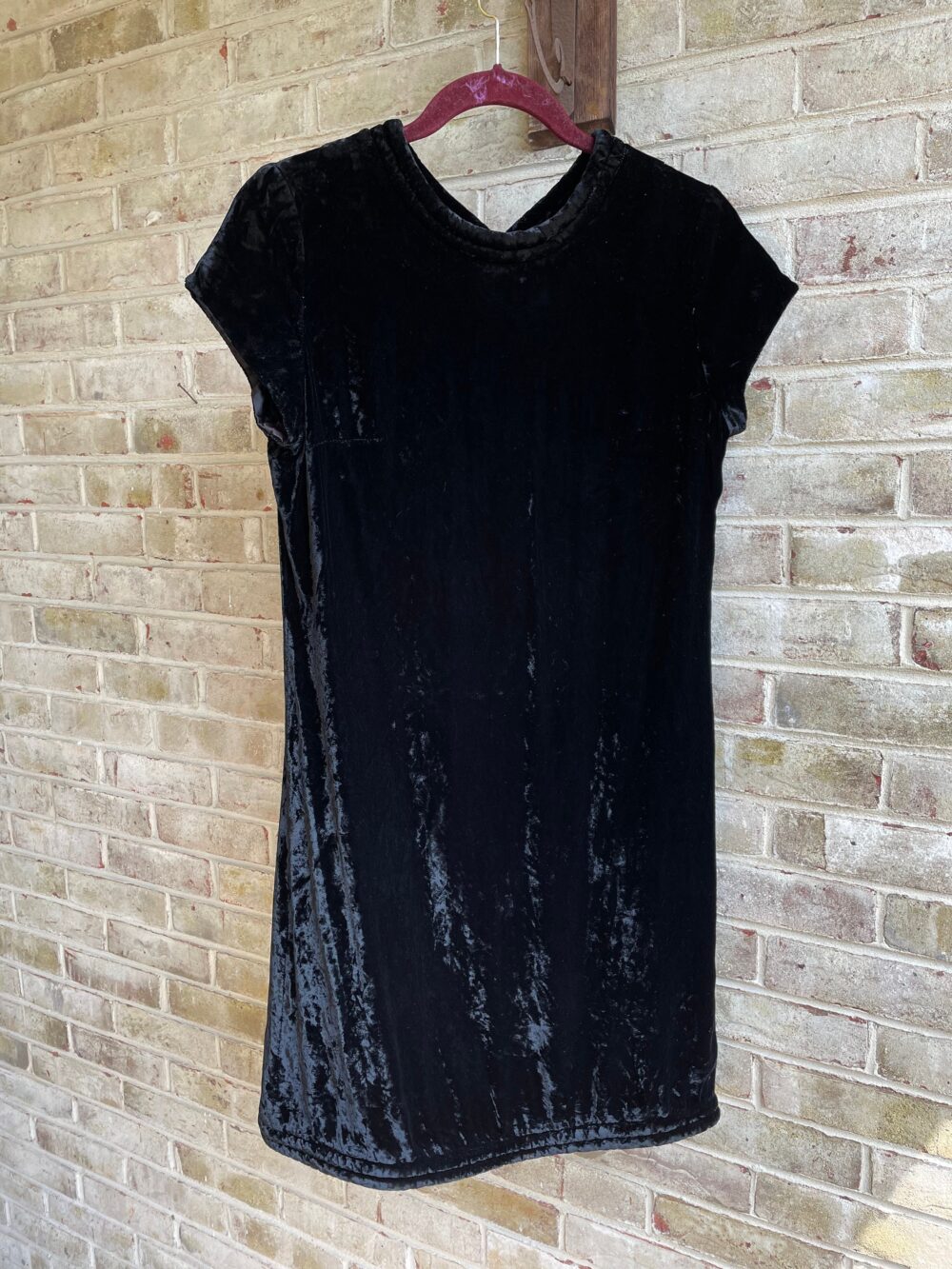 Vintage Dress 1960S Black Velvet Mini Quilted Neck & Hem Detail Little lbd Special R&k Union Tag Bust 19" Flat