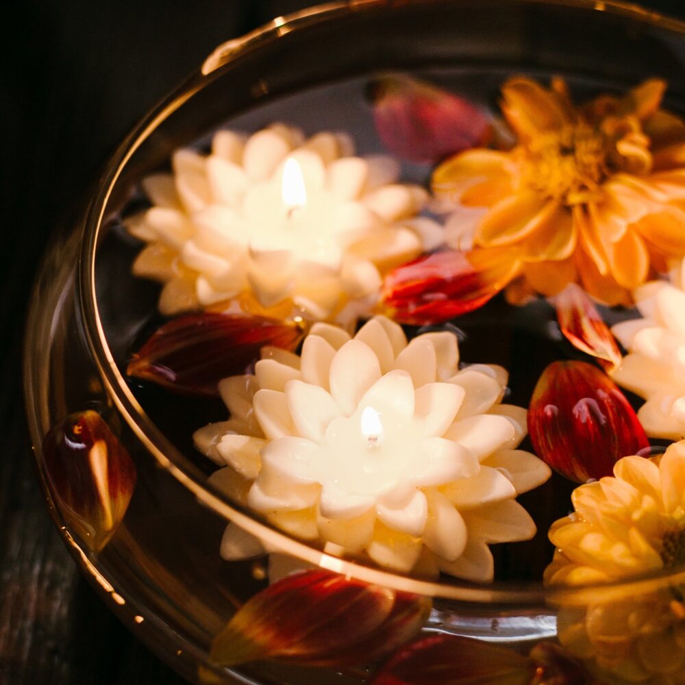 White Dahlia Flower Floating Candles - 3.5" Wedding Centerpiece Decor 6Hr Burn, Unscented Soy Blend | Set Of 2