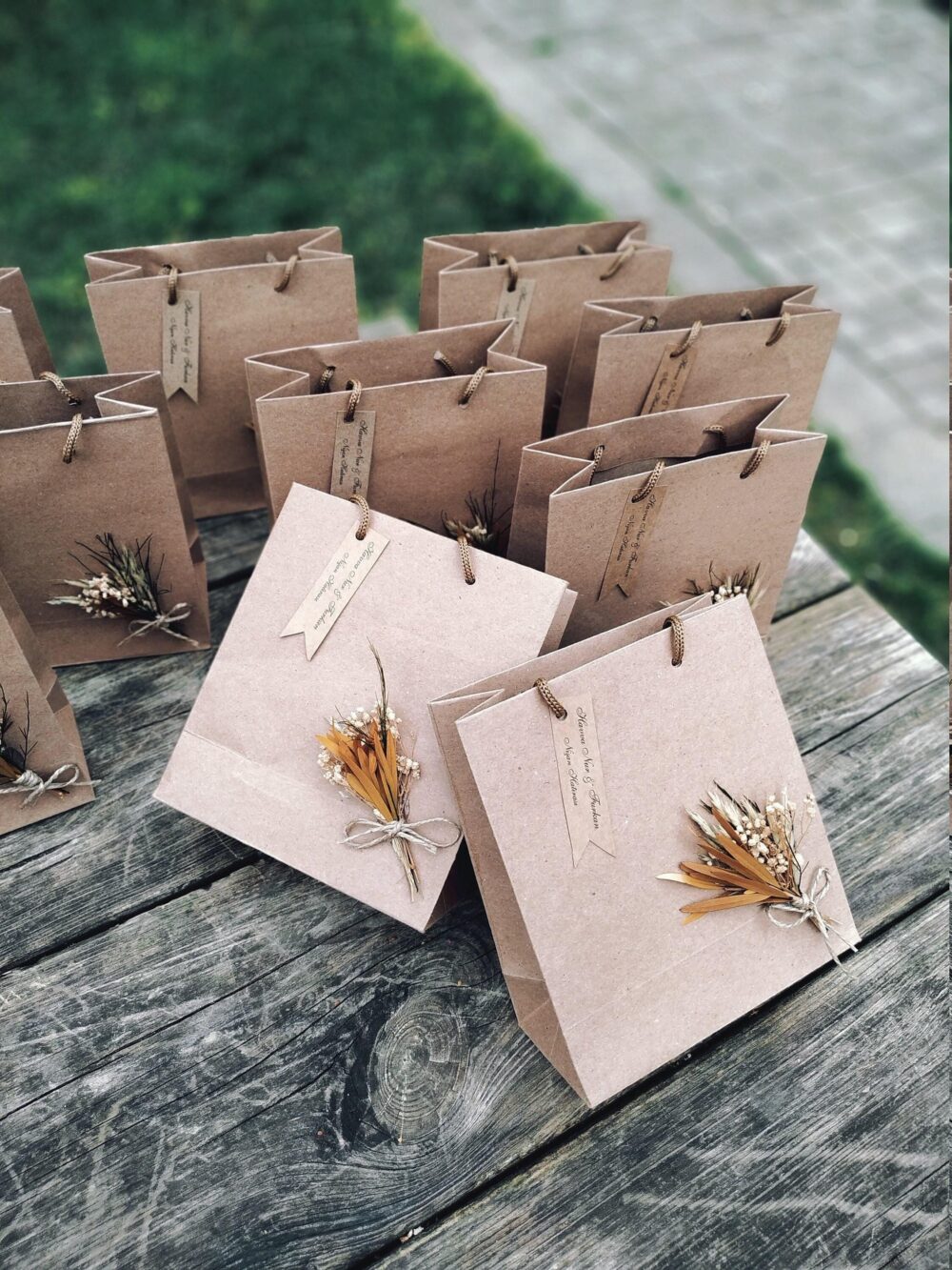 25 Pcs Wedding Favor Bags, Personalized Welcome Bag, Unique Rustic Hotel Custom Destination Favors