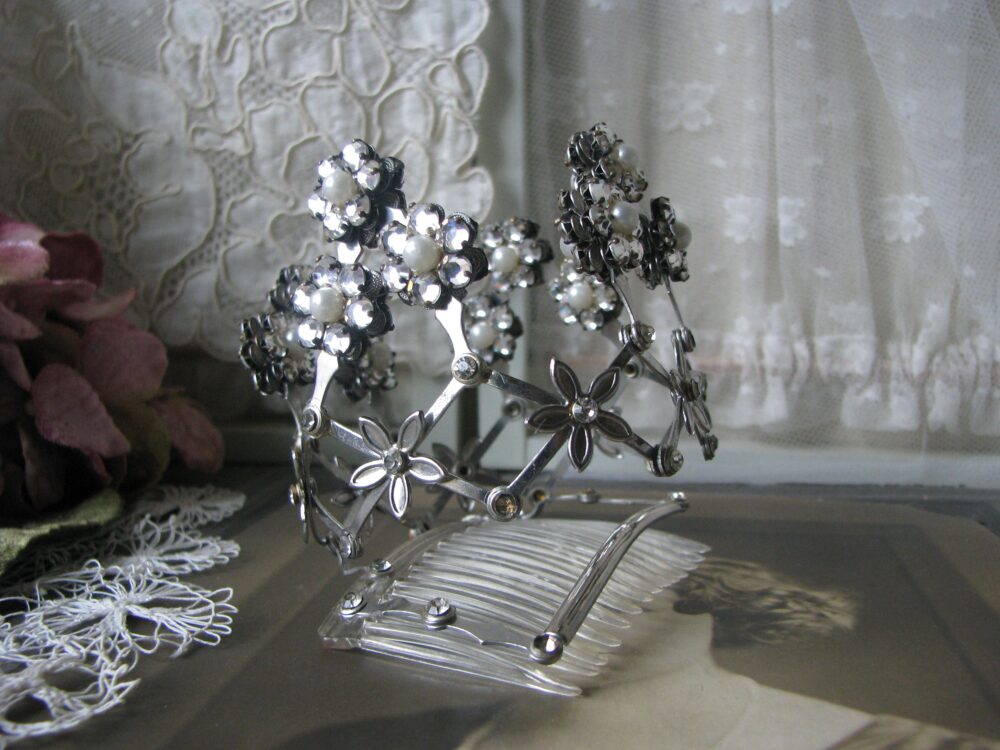 Vintage Rhinestone Pearl Wedding Crown Tiara Comb