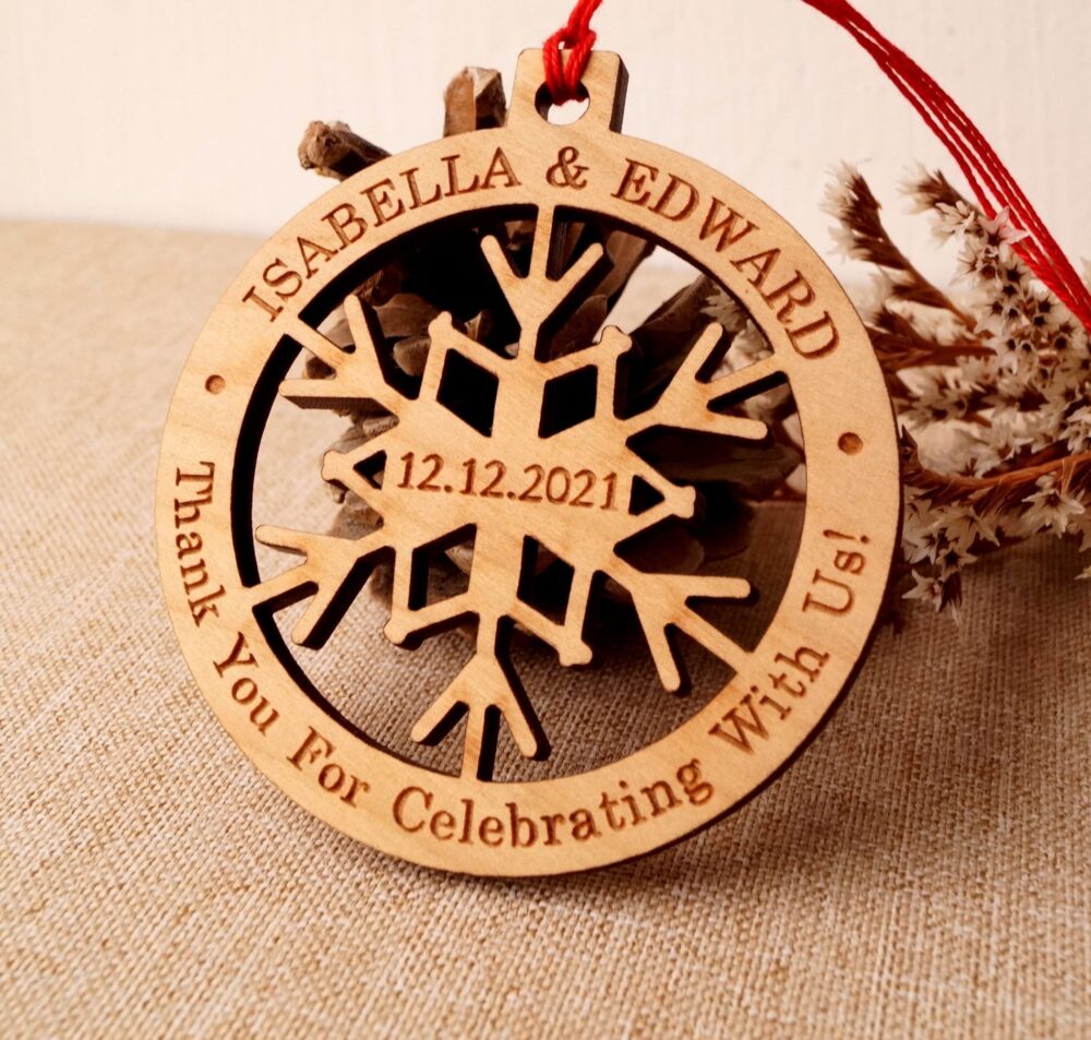 Wedding Favors, Winter Wedding Favor Ornaments, Snowflake Weding Personalized 10 Pc