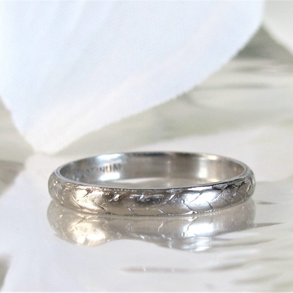 Vintage Platinum Wedding Band Ladies Ring Unisex Detailed Stacking Bridal Jewelry Size 6
