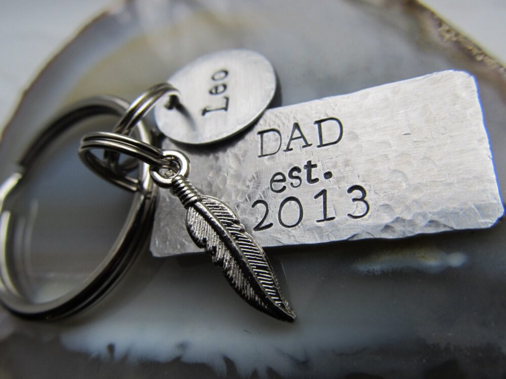 Dad Keychain, Personalized, Father's Day Gift, Fathers Keyring, Gift For Him, Hand Stamped Accessories, New Father Dad, Daddy, Pop