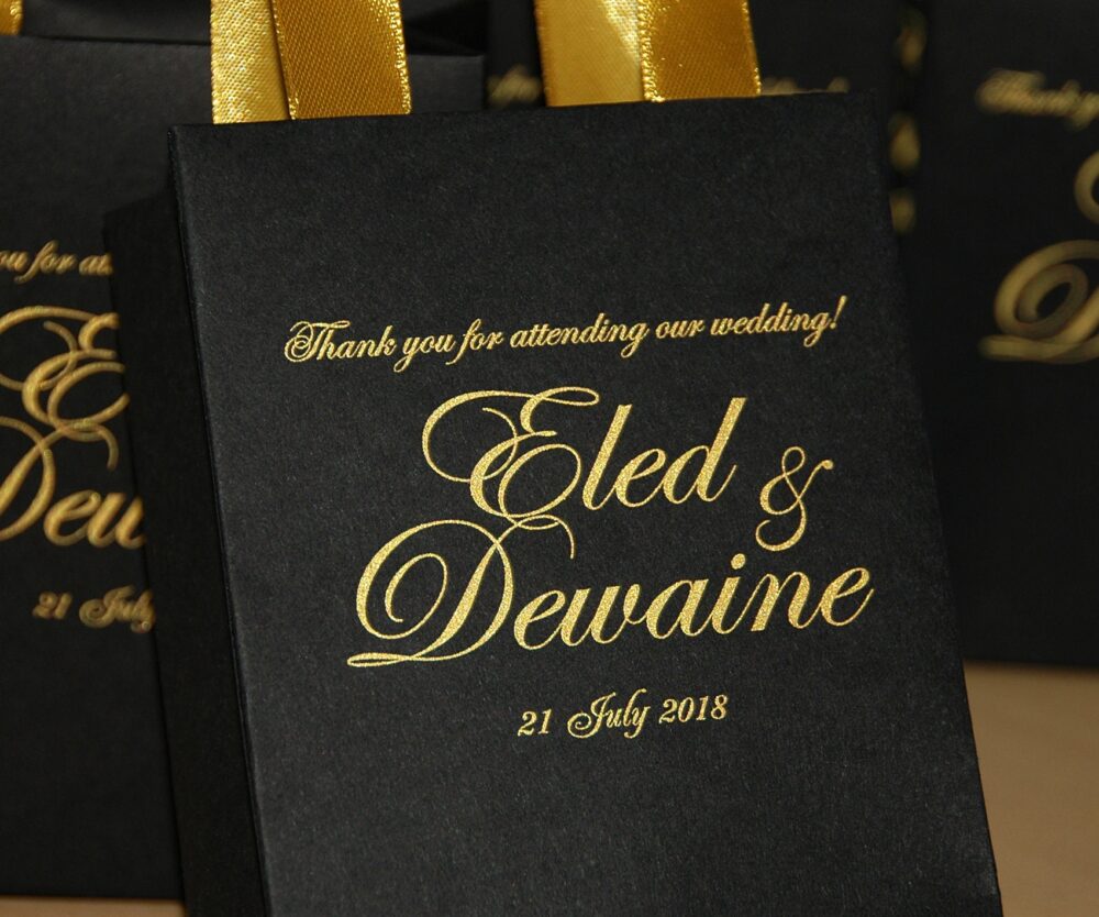 30 Wedding Welcome Bags With Satin Ribbon Handles & Your Names Black & Gold Gatsby Theme Personalized Bags For Wedding Favor Guests