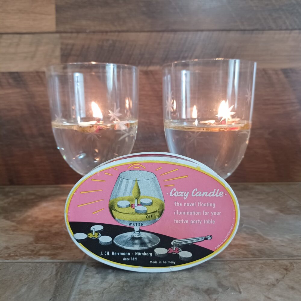 Vintage Cozy Candle Water Centerpiece Mid-Century Floating Candles Kit