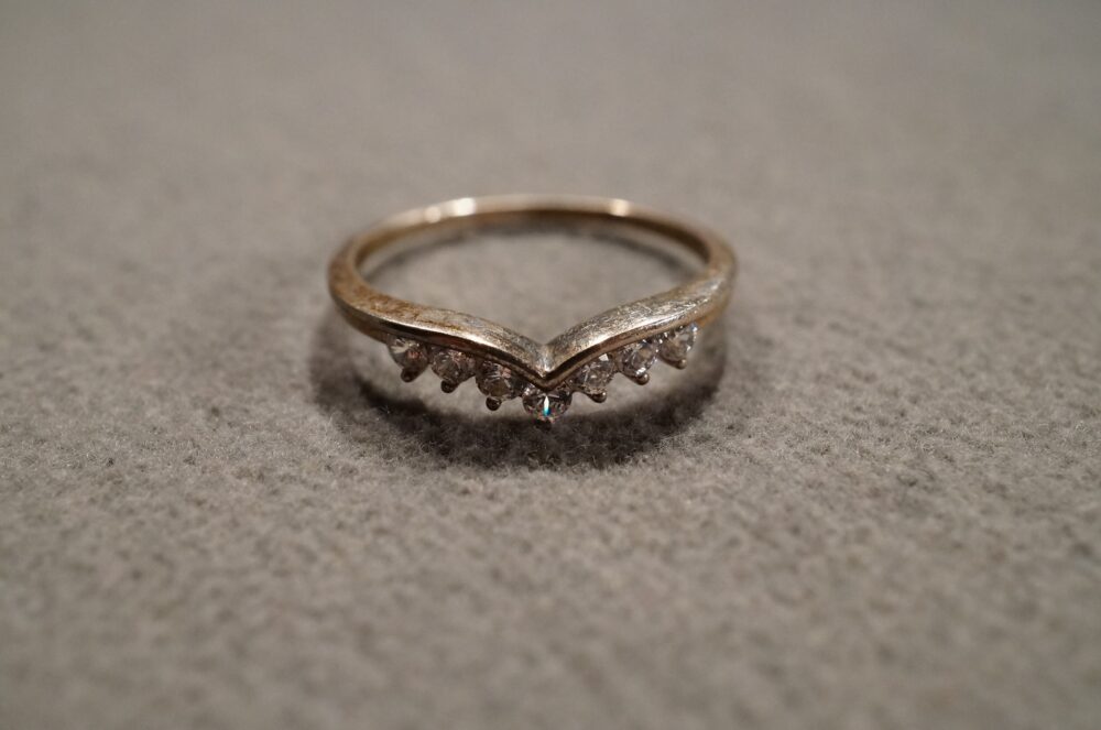 Vintage Sterling Silver Wedding Band Stacker Design Ring 7 Round Prong Set Cubic Zirconia V Shape Cluster Setting Classic, Size 10